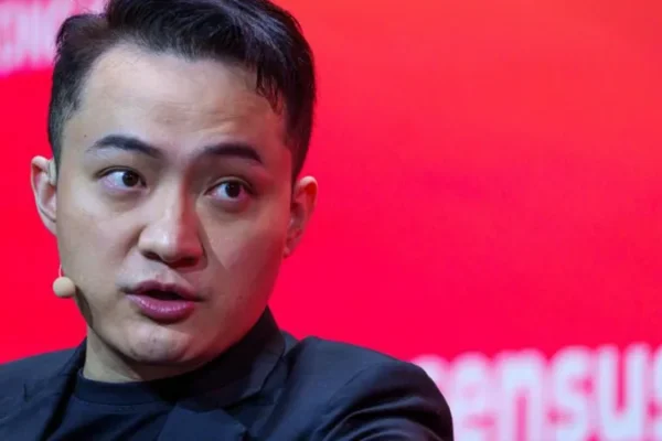 Billionaire backer sues Trump family’s crypto over alleged extortion